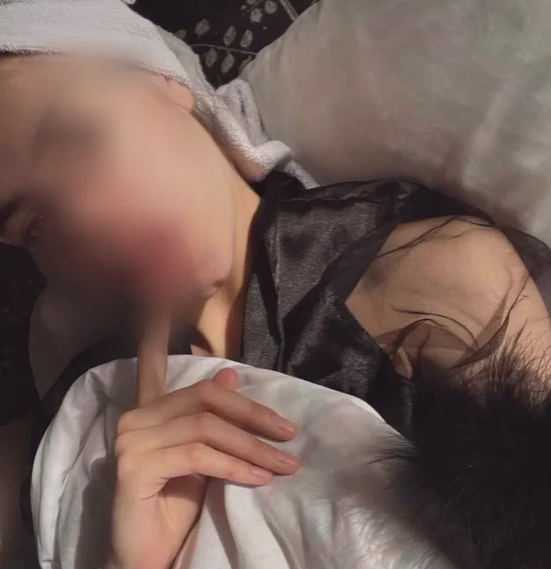 Claudia, 21