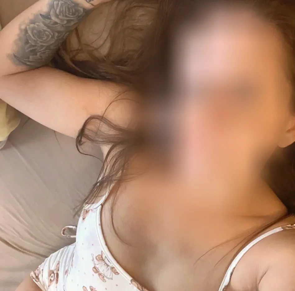 Leyla, 25